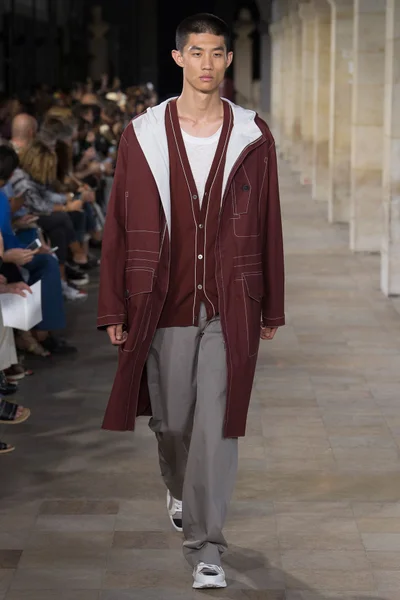 Look 2
